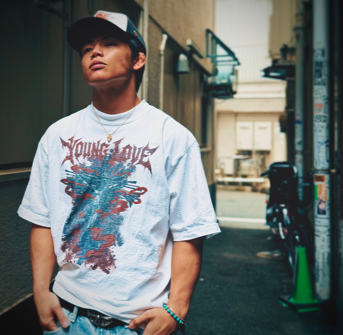 【応援Tシャツ】RYOKKE DRAWコラボ　ビッグシルエット　＜白＞